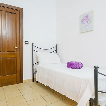 아파트 Dependance With Pool *